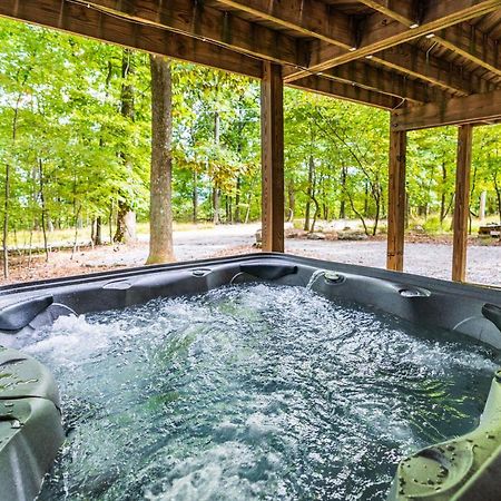 Villa Modern W Fire Pit Deck, Grill & Hot Tub Berkeley Springs Exterior foto