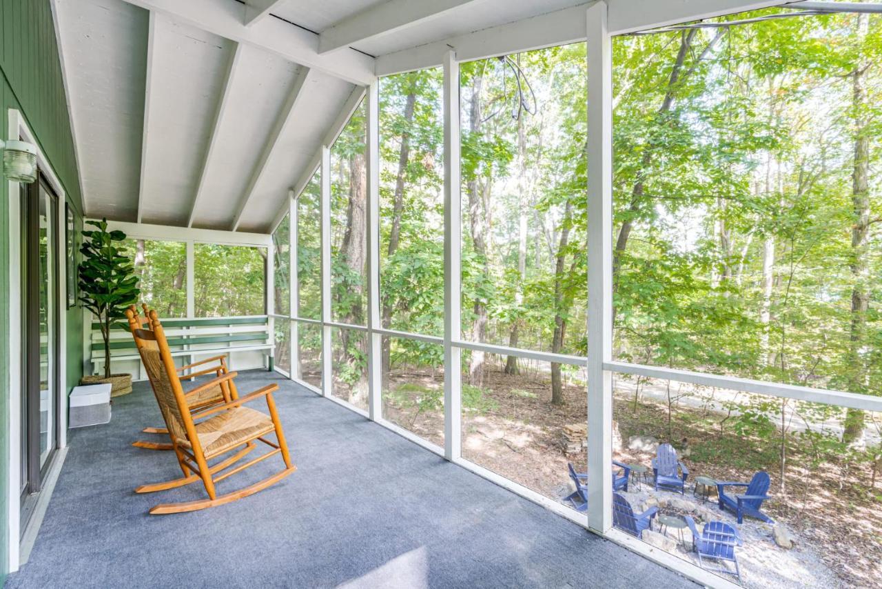 Villa Modern W Fire Pit Deck, Grill & Hot Tub Berkeley Springs Exterior foto