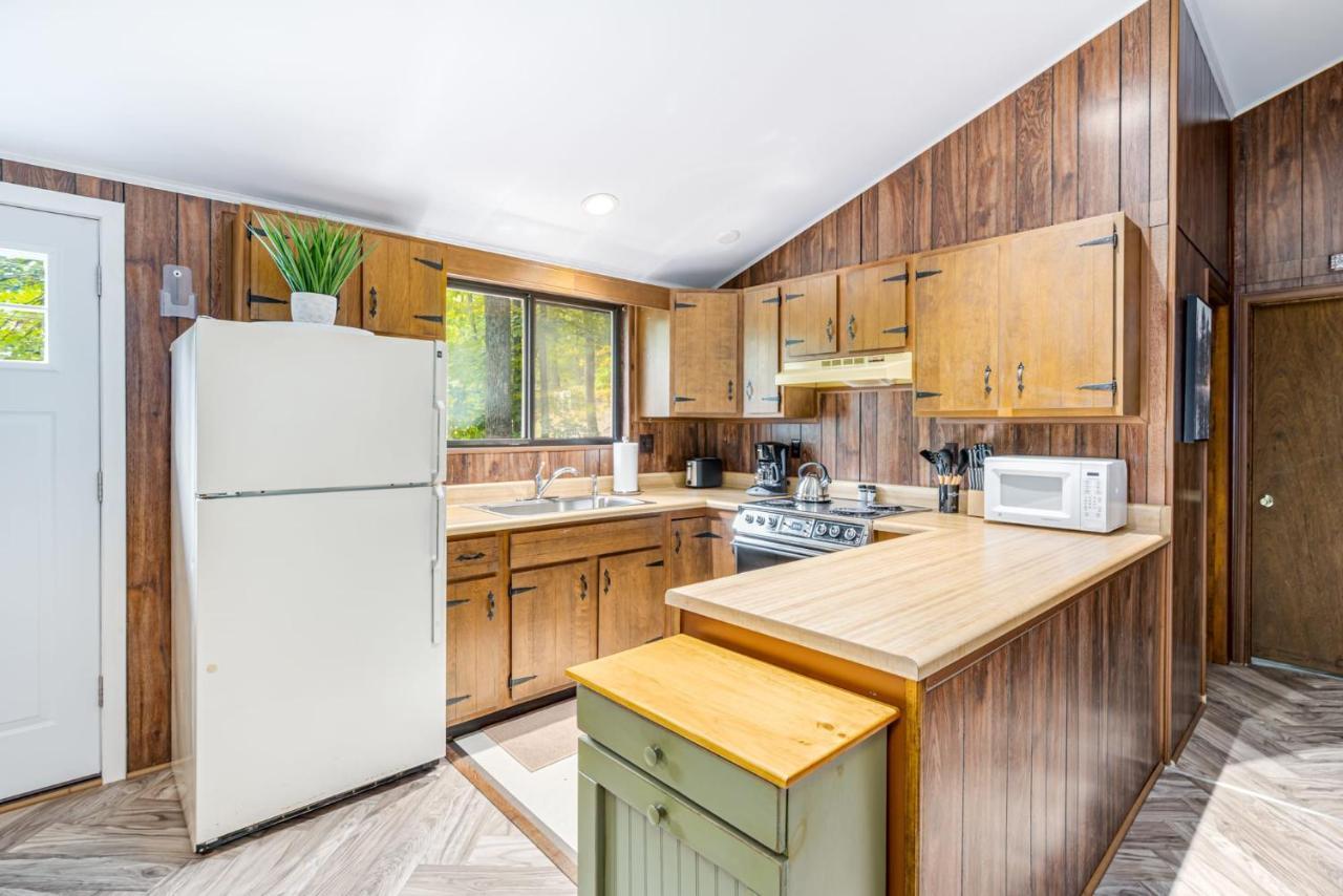 Villa Modern W Fire Pit Deck, Grill & Hot Tub Berkeley Springs Exterior foto